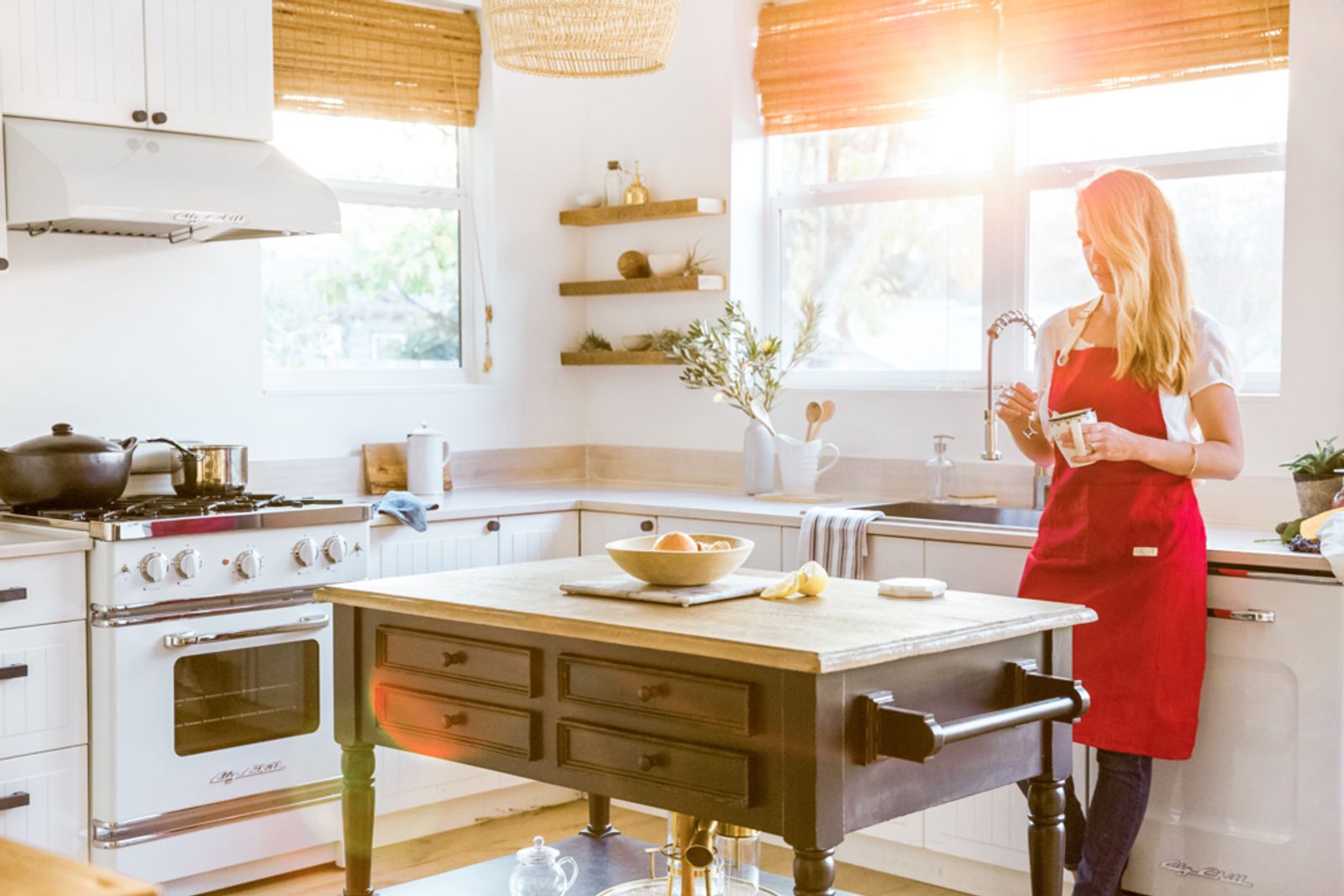 How to Clean Kitchen Window