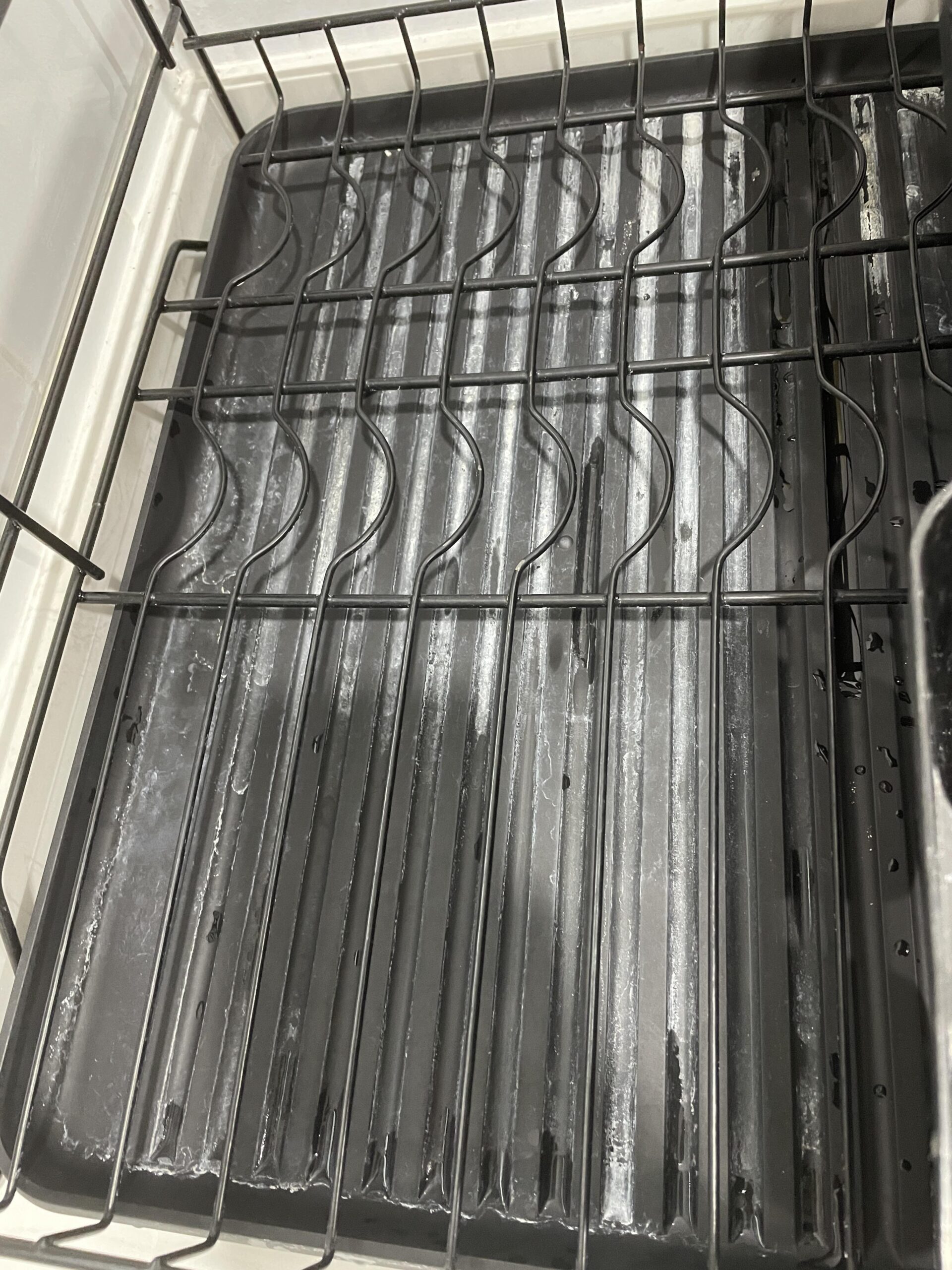 How to Remove Limescale from Dish Drainer